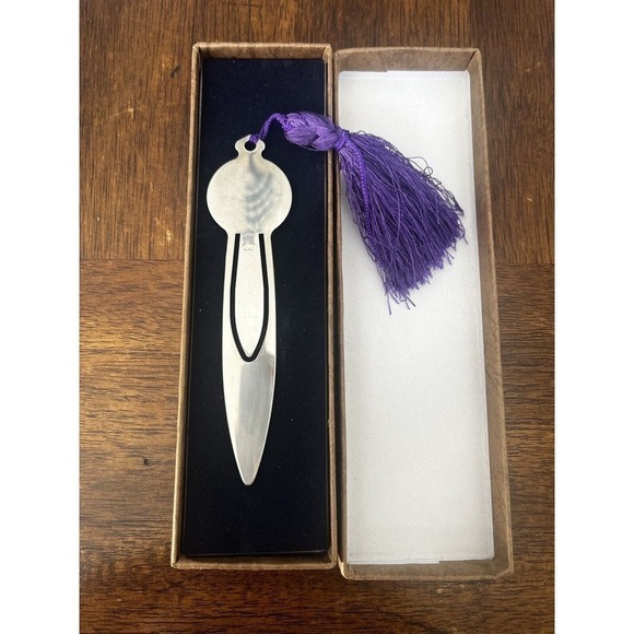 Chung Yuan University Metal Faux Silver Bookmark Graduation Gift In Box - Picture 3 of 5